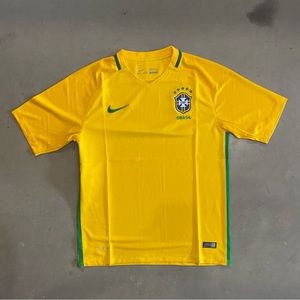 Nike Brasil 2016 Home Soccer Jersey Men’s Size Medium Yellow/Green Selecao Gold